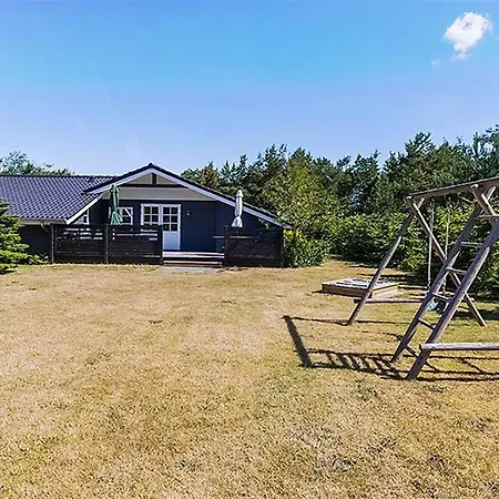 Four-bedroom Holiday In * Hals