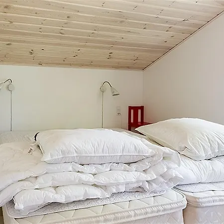 Four-bedroom Holiday In * Hals