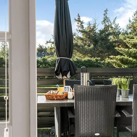 Four-bedroom Holiday In * Hals