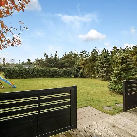 Four-bedroom Holiday In